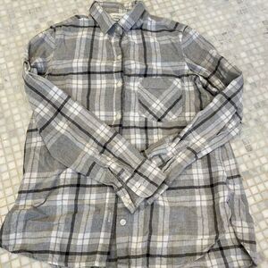 Old Navy Classic Shirt Gray Plaid Buttondown